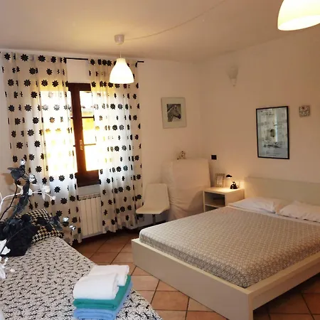 Antica Porta Delle Cinque Terre 3*